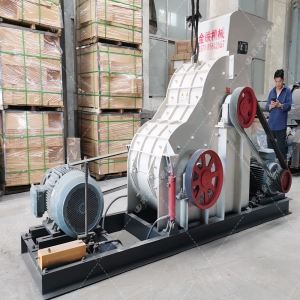 800x800中型雙（shuāng）級粉（fěn）碎機設備發貨圖片