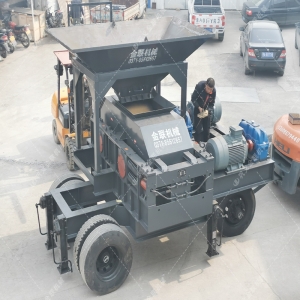 1200x800型移動式對（duì）輥破碎機 大（dà）型破碎機發貨圖片