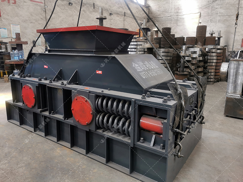 兩台1200x800型河卵(luǎn)石製砂機發往內蒙古 兩台1200x800型河卵(luǎn)石製砂(shā)機發往內(nèi)蒙古