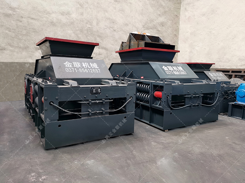 2PG1000X700對輥破碎機發貨圖片_發往湖北恩(ēn)施_鵝卵石製砂 2PG1000X700對輥(gǔn)破碎機發貨圖片_發往湖北恩施_鵝卵石製砂