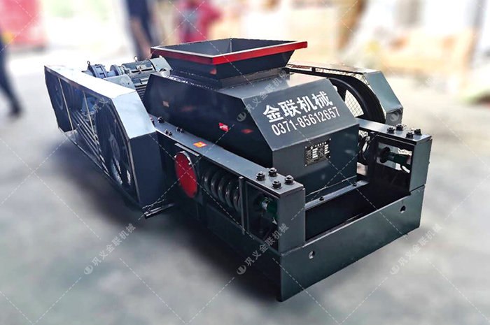 雙齒（chǐ）輥破碎機|雙齒輥破碎機價格|齒輥式（shì）破碎機設（shè）備圖片/視頻